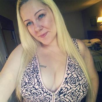 , 20  female escort, Windsor