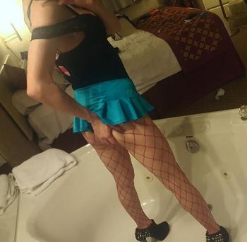 , 21  female escort, Windsor