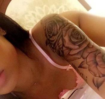 , 21  female escort, Windsor