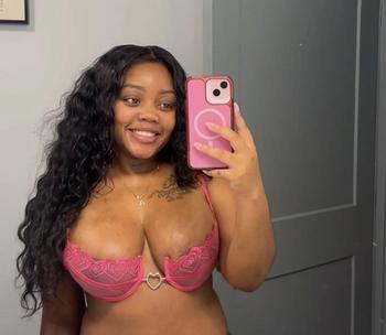 Trina, 26 Black female escort, Windsor