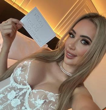 Vanessa, 25 Latino/Hispanic female escort, Windsor