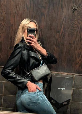 Nadine, 29 Mixed female escort, Windsor