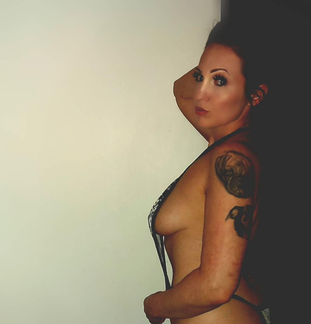escort photo 2